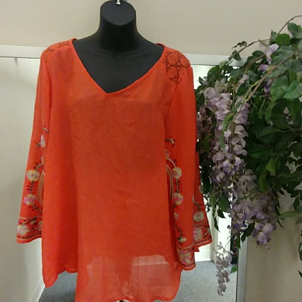 Figueroa & Flower Boho Embroidered Top